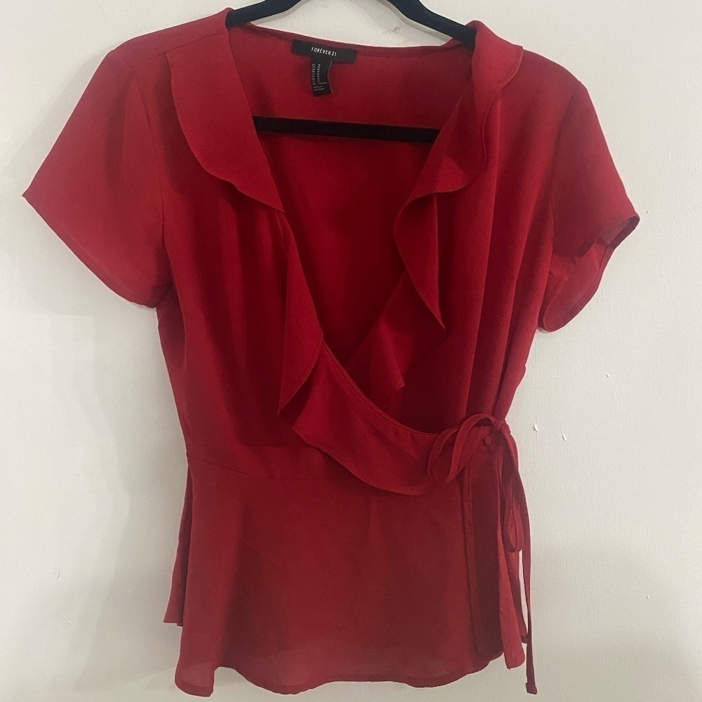 20 BNWOT Red wrap top size M